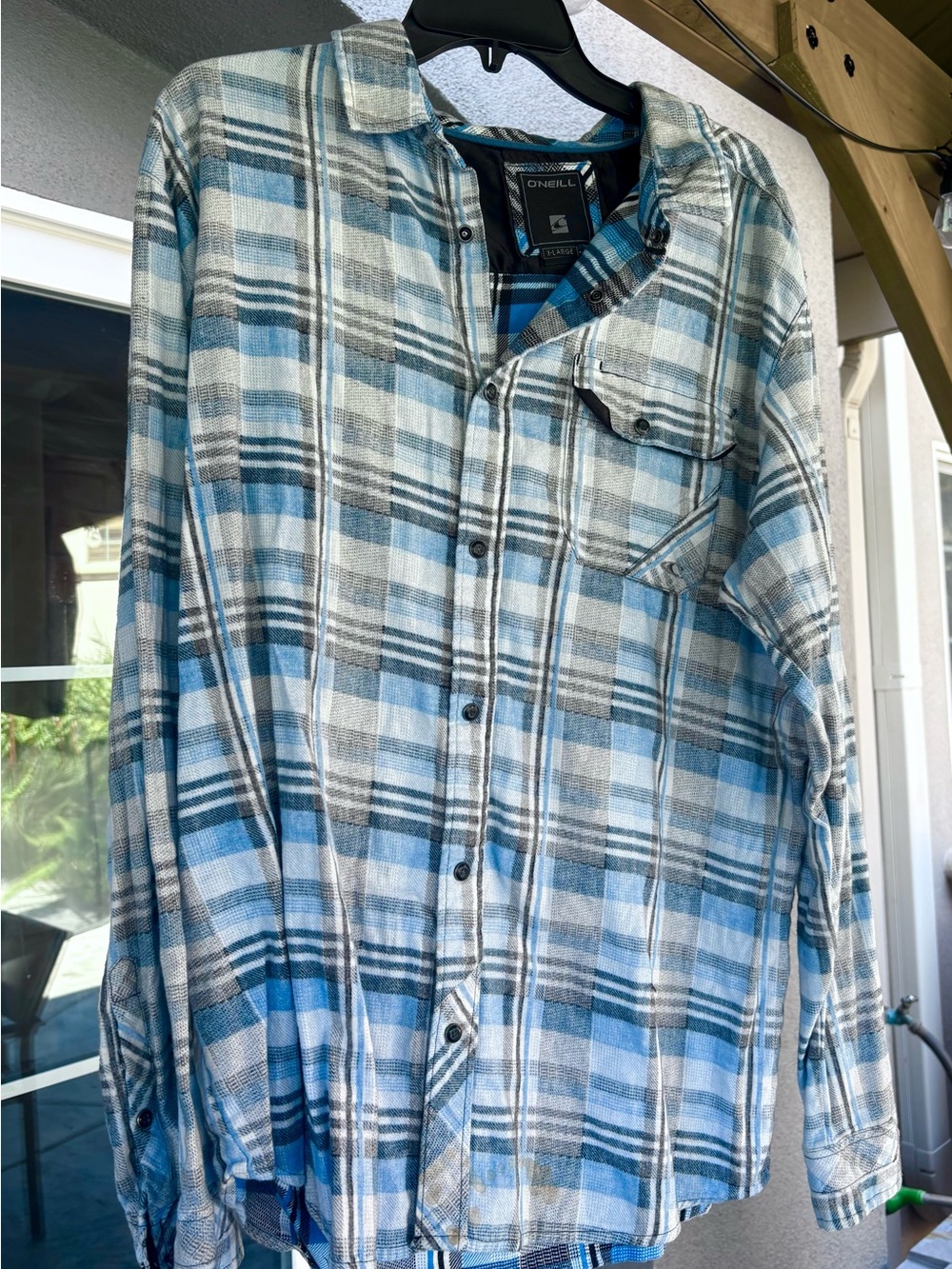 O'Neill Men's Blue and White Plaid Button-Down Flannel